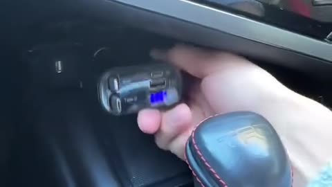 fast-retractable-car-charger
