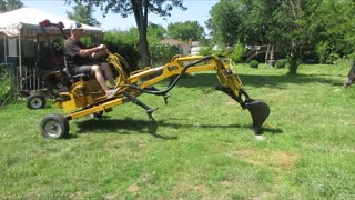 TOWABLE MINI EXCAVATOR DIY