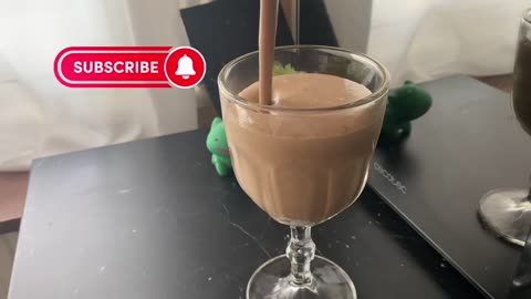 Day 3 - Breakfast - Lose 5 Kg in 5 weeks Meal plan - Cinnamon Coffee ☕️ Smoothie Recipe