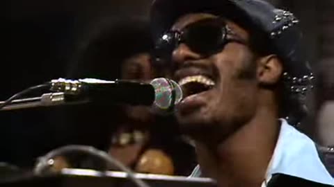 Don't You Worry 'Bout A Thing- Stevie Wonder - (1974)