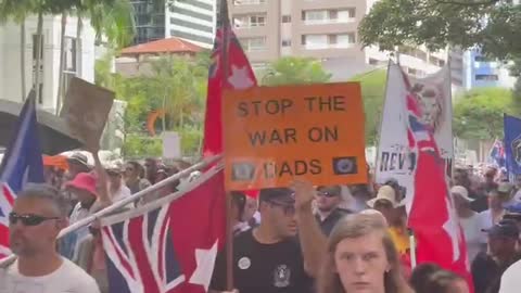 Brisbane rally crowd March on Parliament