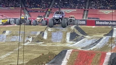 MONSTER JAM