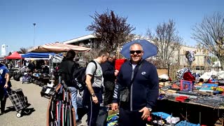 Vecchi motocicli alla bancarelle della Fiera C.A.M.E.R. Reggio Emilia