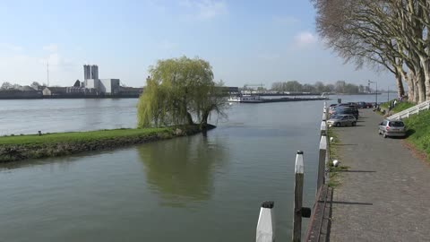 Netherlands Schoonhoven Barge And Willow And Walkway Time Lapse Show details