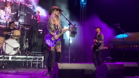 Orianthi live 2023