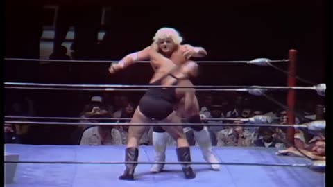 (1980.10.24) Dusty Rhodes vs Ivan Koloff - Texas Death Match / Coffin Match - NWA