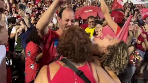 Lula supporters celebrate election victory in Rio de Janeiro _ AFP