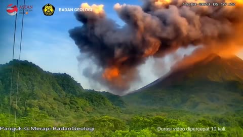 Dramatic Video Shows Volcanic Ash Descending Down Mount Merapi