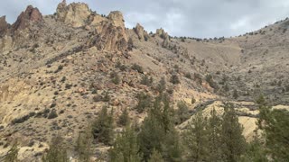 Central Oregon – Smith Rock State Park – Canyon Panorama – 4K