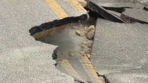 FLORIDA, JACKSONVILLE, Huguenot Park closed after part of park road washed away