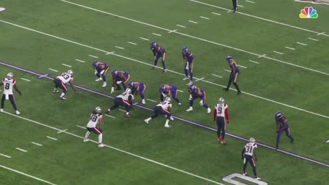 Adam Thielen receives a pass from Justin Jefferson.