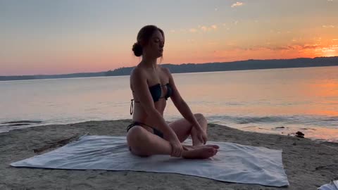 Day 6 - Hamstrings & Quads | 14 Day Beach Self Love Yoga Series-18