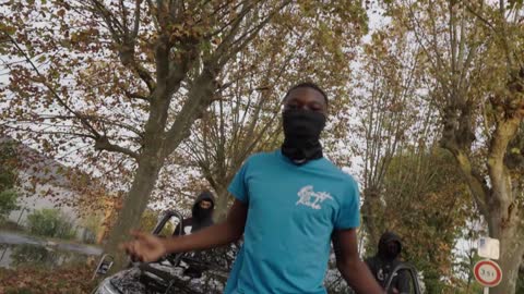 No Blaze - Freestyle Les Microbes (Clip Officiel)