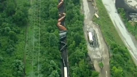 DAHBOO77 - Homes Evacuated After CSX Train Carrying Hazardous Materials Derails In Pennsylvania