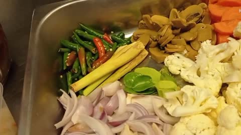 MASAKAN THAI__ TOMYAM SEAFOOD CAMPUR SAYUR