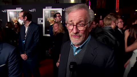Steven Spielberg premieres semi-autobiographical film