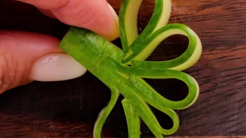 Simple Tips & Tricks For Peeling And Cutting Vegetables And Fruits