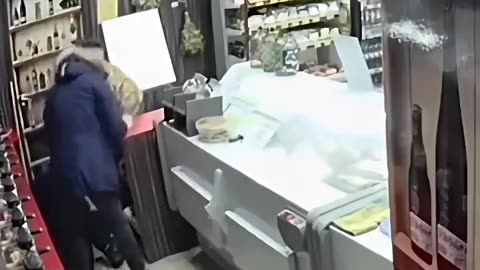 Robber in Russia scores a beatdown buffet.