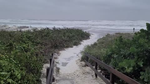 Hurricane Nicole - Cape Canaveral Beach 11-10-2022