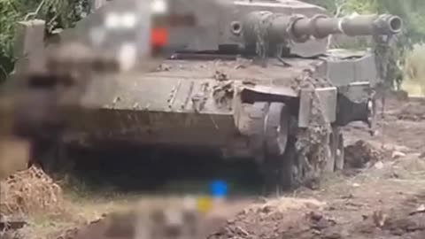 Ukrainian Nazis' Leopard 2A4 shot down in Zaporizhzhya.