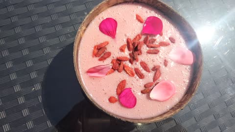 Strawberry Smoothie Bowl