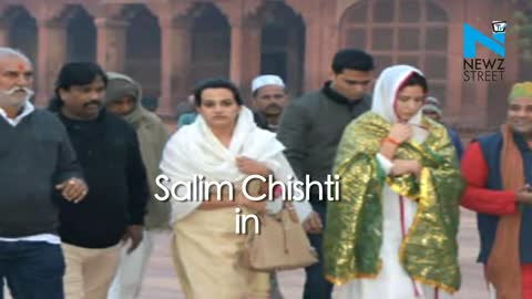 Katrina Kaif visits dargah for Fitoor success