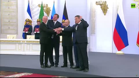 Putin e i rappresentanti di Donetsk, Luhansk, Kherson e Zaporozhie hanno celebrato la loro adesione al grido della "Russia".firmato al Cremlino il trattato di incorporazione di questi territori alla Russia.