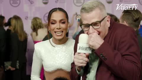 Anitta Sings Mariah Carey’s “Always Be My Baby” at the American Music Awards