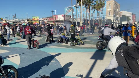 Ride out at Venice Beach w Rowdy Minibikes crew