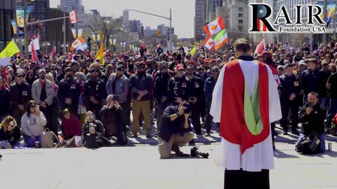 Rolling Thunder Rally: Pastor Address Bikers and Supporters