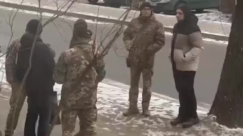 Ukraine military conscripting civilians in Dnepropetrovsk