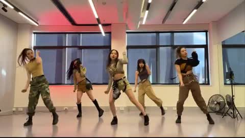 59_LISA - 'MONEY' DANCE PRACTICE VIDEO KPOP IN PUBLIC BEHIND THE SCENES