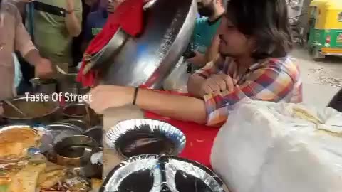 FAMOUS CHHOLE KULCHE IN JAIPUR