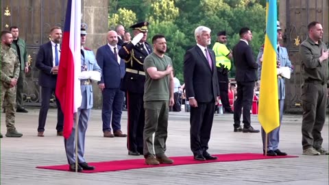 Ukrainian president Zelenskiy arrives in Prague