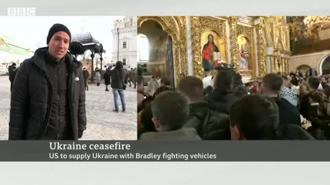 Ukraine president Blezenky thanks western allies for sending fighting vihicles to kyif - BBC News