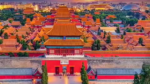 I would like to call the Forbidden City the tenth wonder of the world