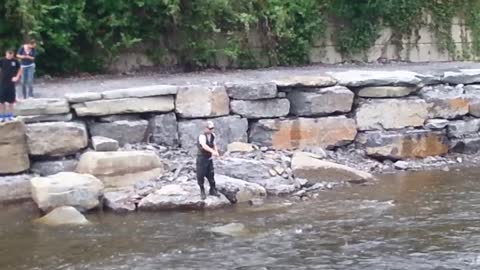 how not to fish the salmon river snagging at its best