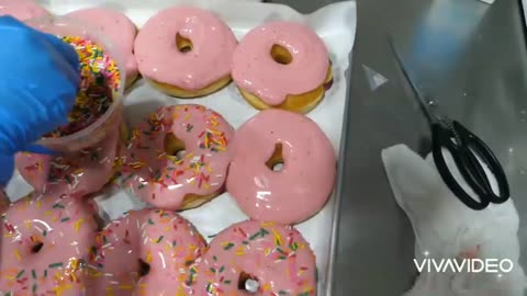 creamy delicious doughnuts|christmas doughnuts ideas|100% home made doughnuts-korean street food