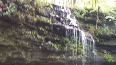 Still hollow falls