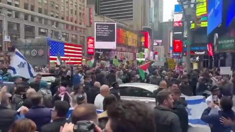 Pro-Israel and Pro-Palestine supporters have gathered at Times Square