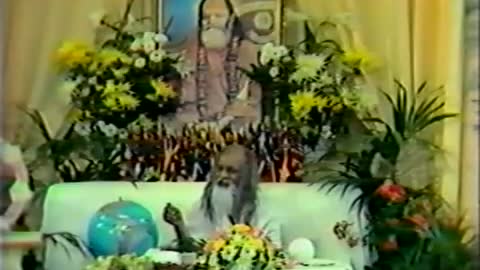Maharishi Mahesh Yogi - Action from The Unbounded Part 3