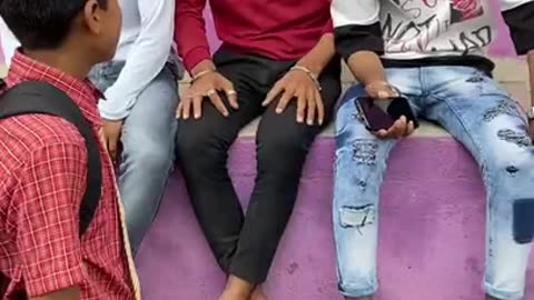 और कर पापा की उंगली🤣🤣🤣 #shorts #viral #funny.mp4