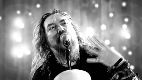 SOULFLY - Bloodshed (OFFICIAL MUSIC VIDEO)