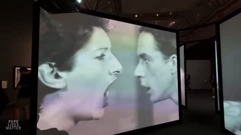 MARIA ABRAMOVIC’S LATEST DISPLAY OF CREEPY SCREEN FULL OF PEOPLE SLAPPING & SCREAMING OMINOUSLY AT EACH OTHER!