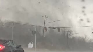 Tornado hitting Clarksville TN Dec 9, 2023