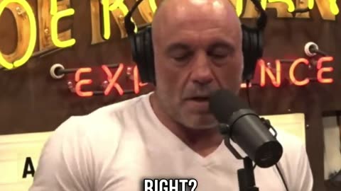 Joe Rogan on Chris Cuomo's vaccine injury