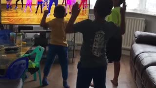 Kids dance