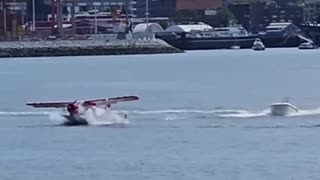 seaplane collided with a boat in Vancouver