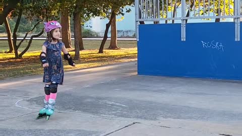 6 y/o girl goes flying on inline skates