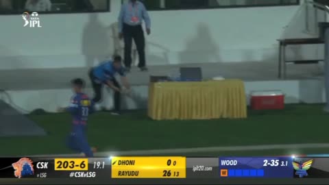 DHONI SIXES